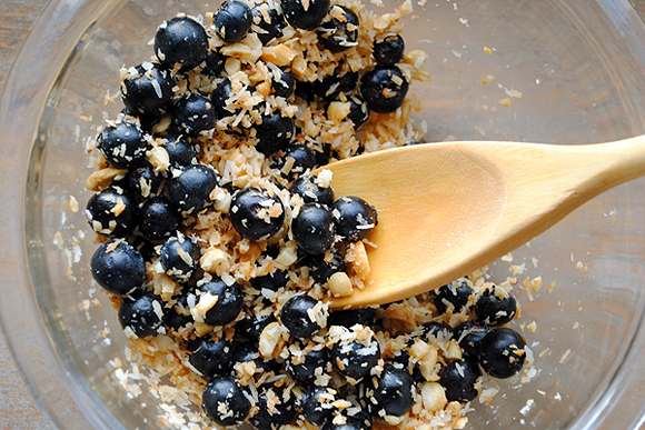 Crunchy Blueberry Topping